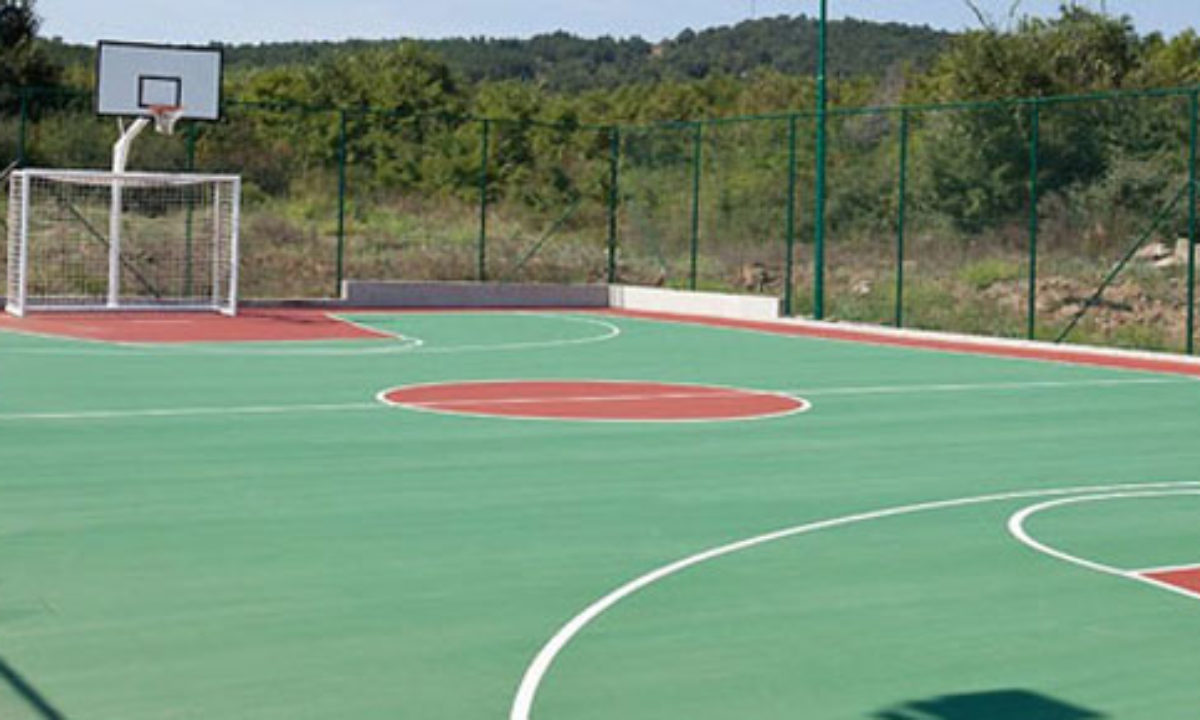 Оборудуем площадку для баскетбола на даче или во дворе: полезные советы и лайфхаки